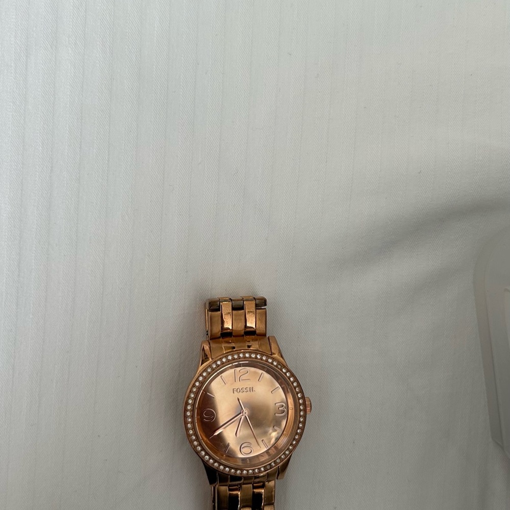 Fossil Metallic Rose Timepiece